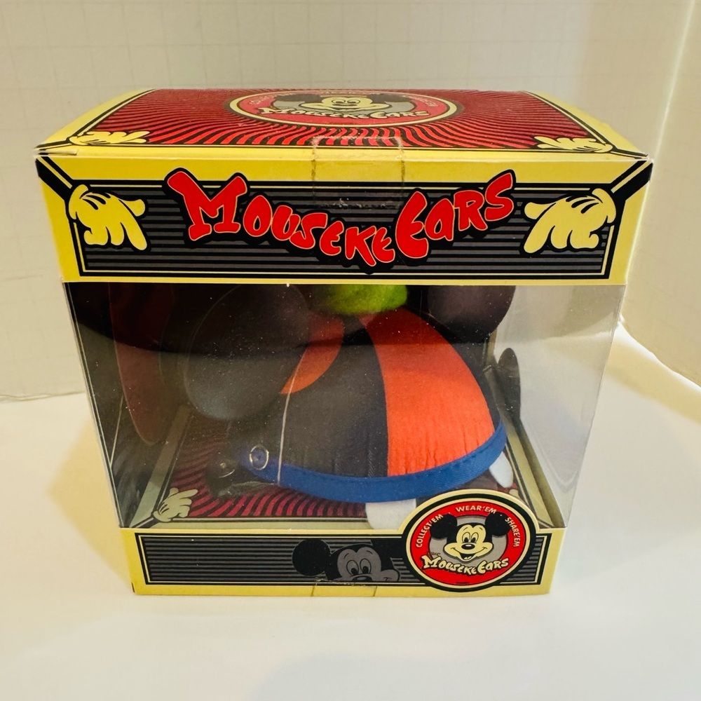 Disney Parks Authentic Goofy MousekeEars Collectible Mini Ear Hat NIB keychain